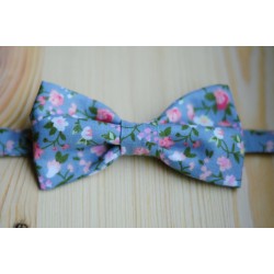Blue with patterns pre-tied bow tie